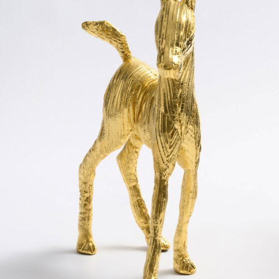 Golden Girl, bladgoud op brons, 53 x 36 x 17 cm., 2021 (Foto: Peter Cox)
