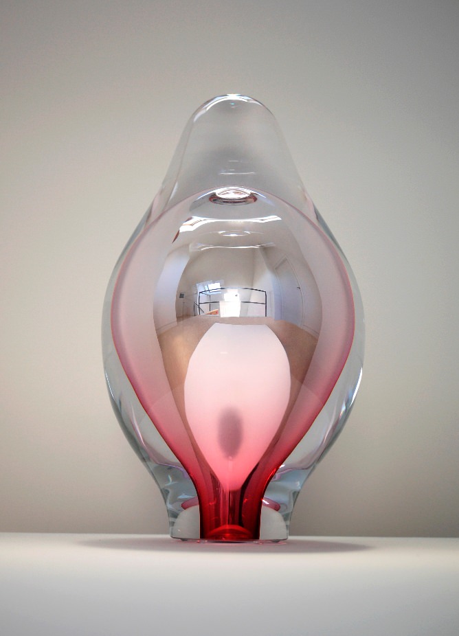 Glass R.R. (afb. 2), Ø 20,5, h. 36 cm, Mondgeblazen glas, verspiegeld, 2018