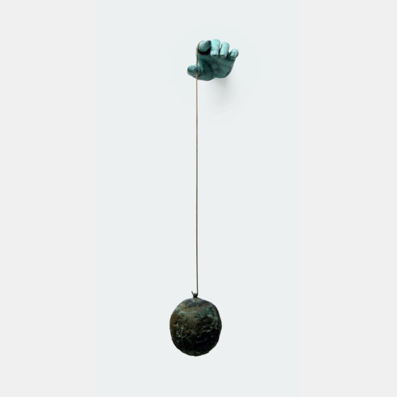 Pendule, 2024, brons, h= 52 cm., oplage 3